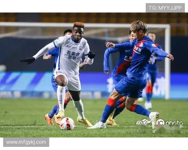 上海羽毛球队战术解析:深入探讨盯防策略与对手应对技巧