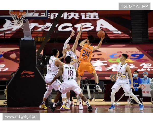 上海网球队在钻石联赛中的团队协作表现值得称赞与反思