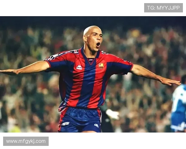 光辉岁月与足球明星的传奇故事与激情瞬间回顾 光辉岁月与足球明星的传奇故事与激情瞬间回顾