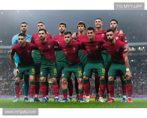 足球巨星克里斯蒂亚诺罗纳尔多的辉煌职业生涯与成就介绍 足球巨星克里斯蒂亚诺罗纳尔多的辉煌职业生涯与成就介绍